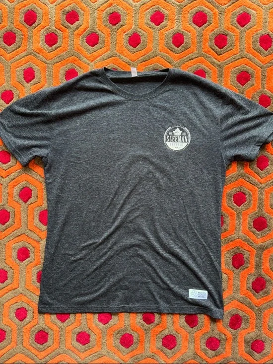 MAKE OFFER! Sleeman Brewery Beer Beaver Crew Neck Short Sleeve Tee t-shirt Med - Picture 1 of 7